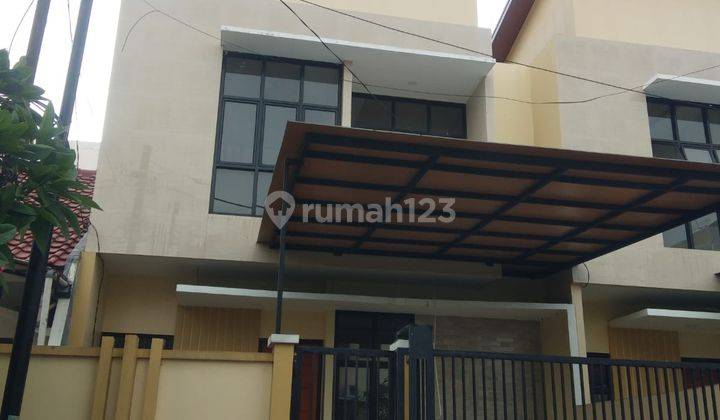 Rumah Di Bulevar Hijau Bekasi 1