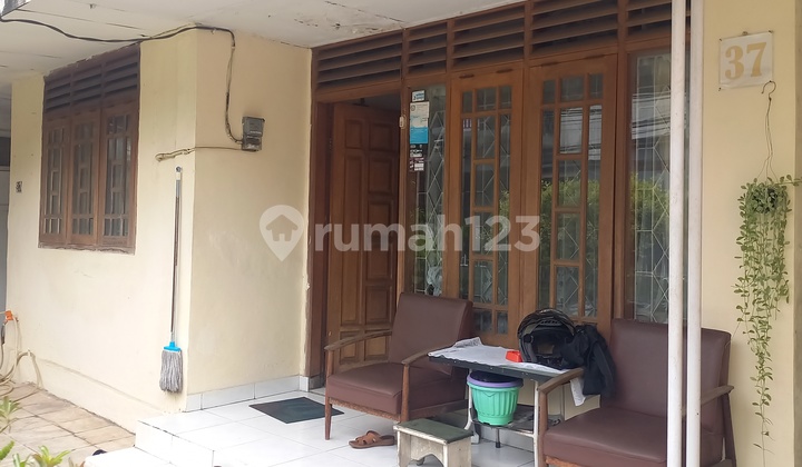 Rumah Strategis Di Salemba Senen Jakarta Pusat S7233