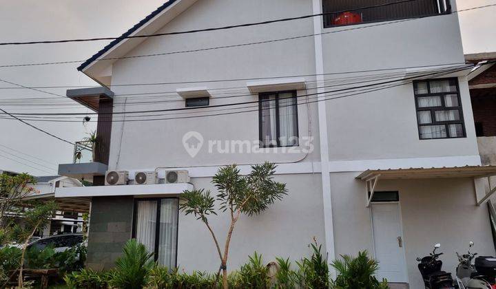 ruang tamu rumah siap huni & strategis