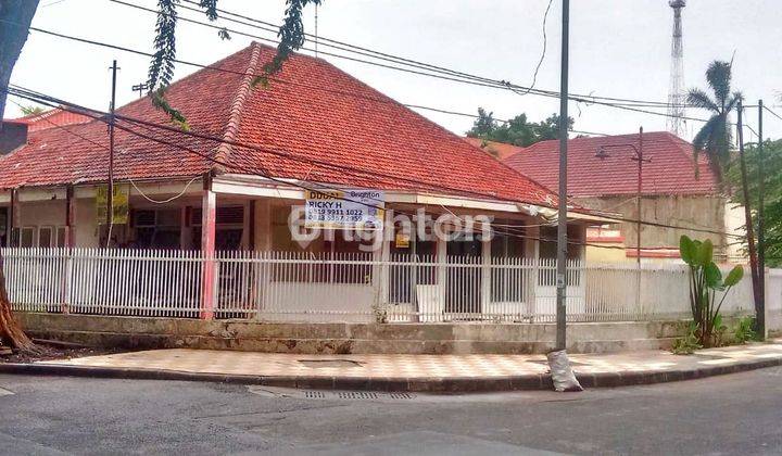 Rumah Jaksa Agung Suprapto Lokasi Strategis Di Pusat Kota Surabaya, Dan Berada Di Jalan Kembar 1