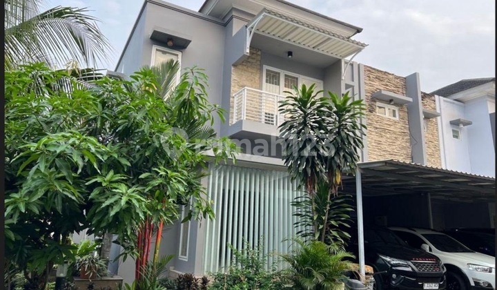 Rumah Cantik Dan Luas 2 Lantai di Bintaro  1