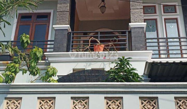 Rumah  2 Lantai Di Duren Sawit Jakarta Timur 1