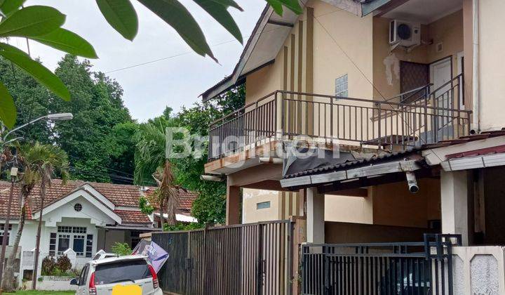 Rumah nyaman 2 lantai siap huni di hoek di nusaloka bsd serpong 1