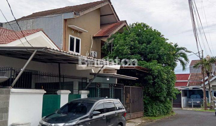 Rumah nyaman 2 lantai siap huni di hoek di nusaloka bsd serpong 2