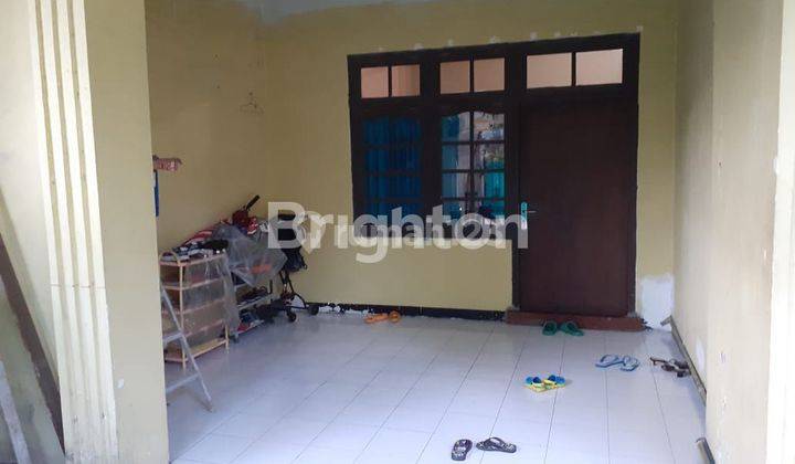 RUMAH 1.5 LT HOOK HITUNG TANAH DI RUNGKUT MENANGGAL HARAPAN SURABAYA DEKAT TOL JUANDA DAN RAYA MERR 2