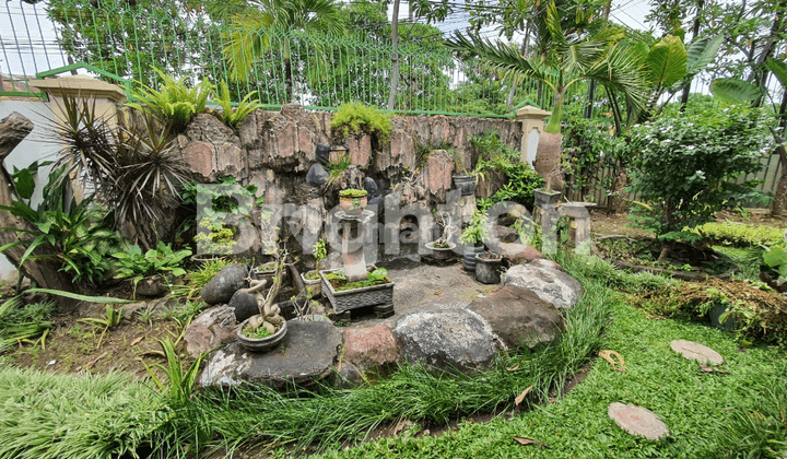 RUMAH HOOK TERAWAT DI JALAN UTAMA BABATAN PANTAI DEKAT AREA KOMERSIAL 2