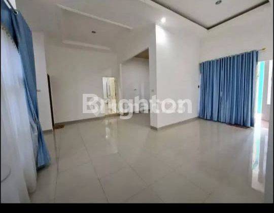 RUMAH CANTIK POSISI HOOK DALAM KOMPLEK 2