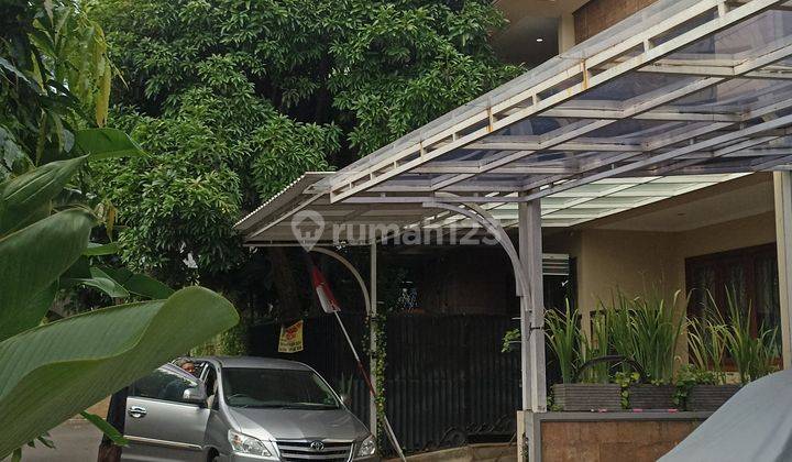 Town House Hook Di Pejaten Barat , 2 Lantai, Swimming Pool, 2