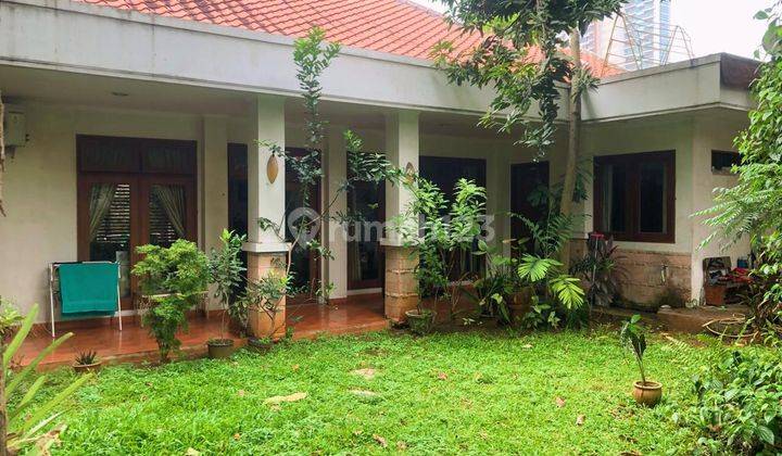 Rumah Asri Dan Luas Di Kemang Jakarta Selatan 1