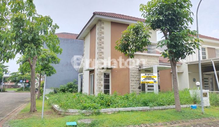 Hook House at Valencia Icon Puri Suryajaya 2