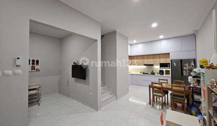 Rumah Bagus Furnished Siap Huni Ciganitri Kab. Bandung 1