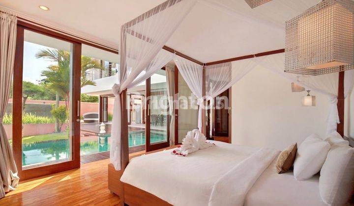 2 STOREY VILLAS FULLY FURNISHED AREA VILLA AIRIS  UNGASAN ( JVM187 ) 2