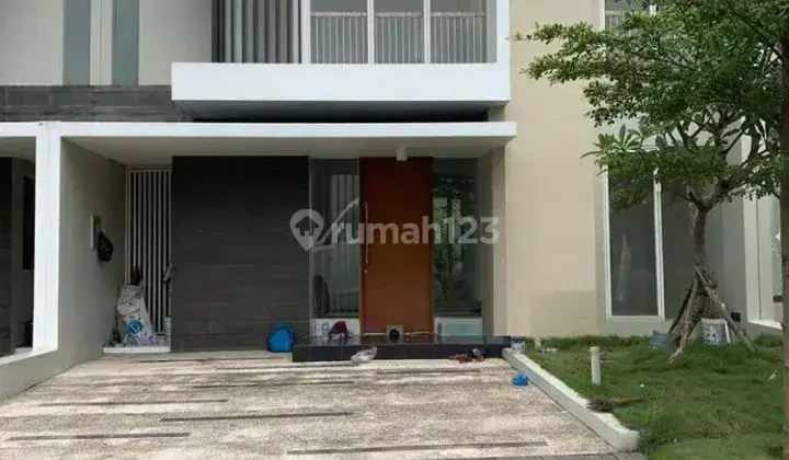 Rumah Mewah Baru Citraland View Danau Clustre Depan,surabaya 1