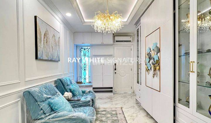 Rumah  Modern 3 Lantai Full Renovasi Dekat Toll POndok Indah Jakarta Selatan 1