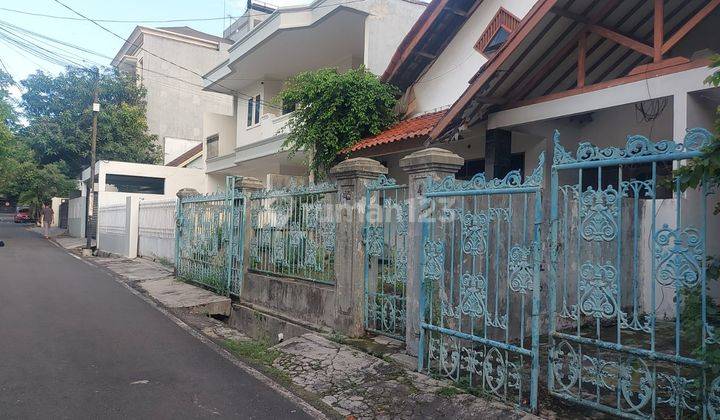 Rumah Lama Hitung Tanah Di Komplek Elit Kebayoran Baru, Jak Sel 1