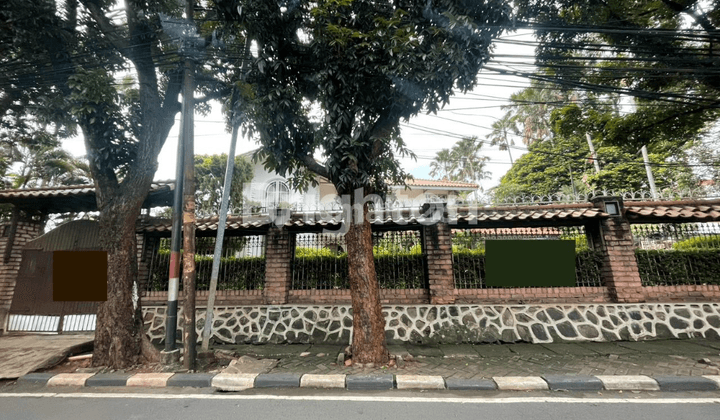 RUMAH STRATEGIS BERGAYA VINTAGE ASRI PEJATEN RAYA JAKARTA SELATAN 1