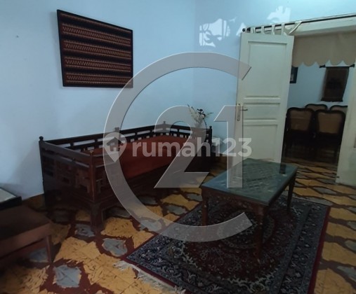 House in Menteng @LST/S/3195 2