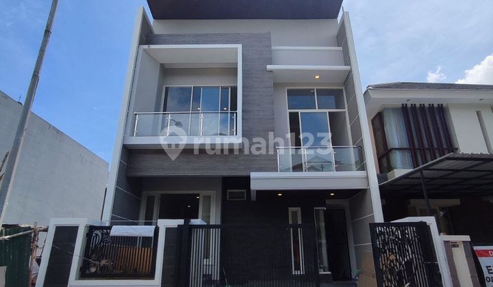 Rumah Baru Gress di Pakuwon City
