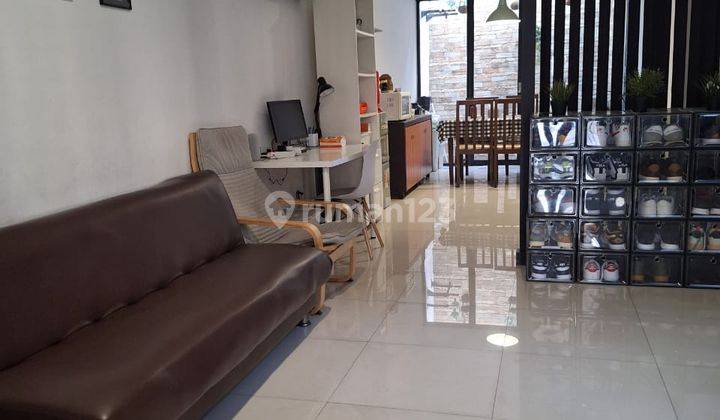 LIPPO KARAWACI TAMAN IMAM BONJOL RUMAH  KONDISI BAGUS STRAT 2