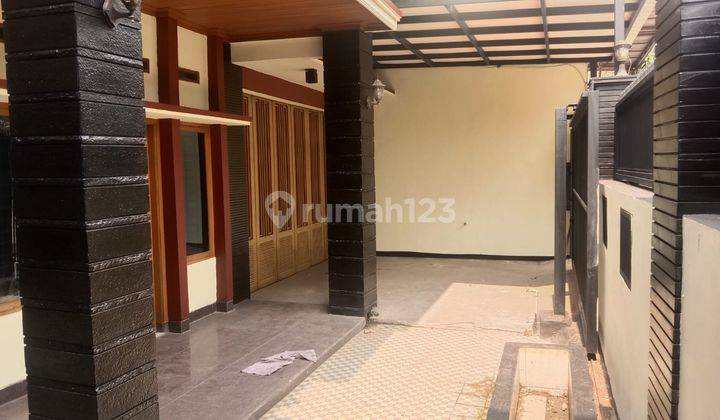 RUMAH DI KOMPLEKS SADANG RAHAYU KOPO BANDUNG 2