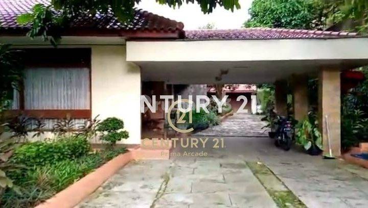 Rumah Luas Asri Ada Swimming Pool  Di Area Kemang Jakarta 1