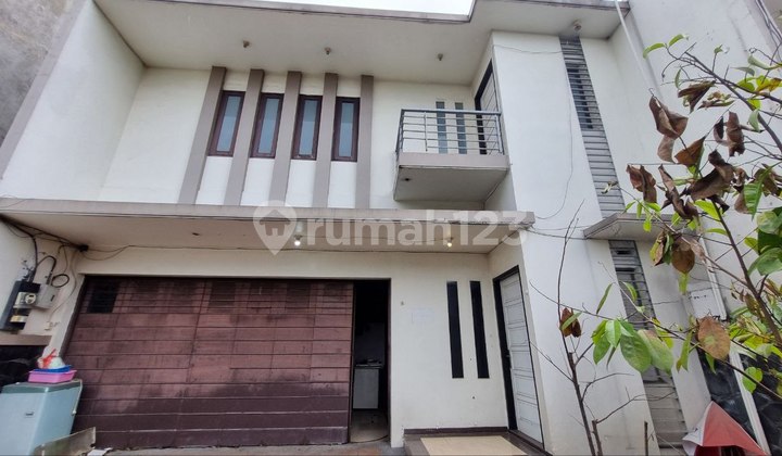 JUAL NGEBUT RUMAH 2 LANTAI BATUNUNGGAL INDAH