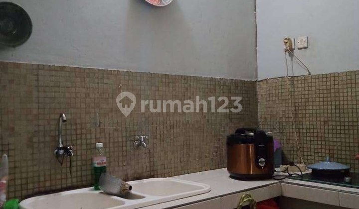 JUAL NGEBUT RUMAH 2 LANTAI BATUNUNGGAL INDAH 2