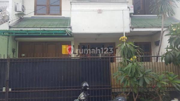 RUMAH Terawat Siap huni di Cideng Jakarta Pusat 1