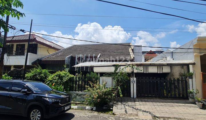 RUMAH STRATEGIS HITUNG TANAH PAKIS 1