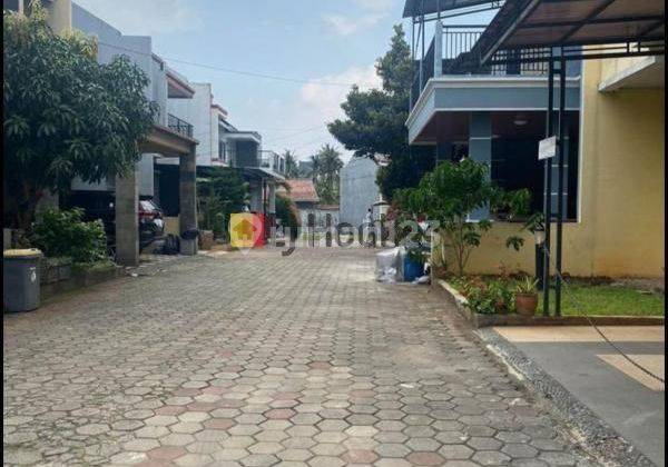 Dijual Rumah 2 lantai nyaman Bella Vista Town House Bekasi 2