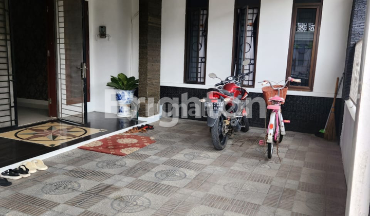 Rumah Hook Luas di Banjar Wijaya 2