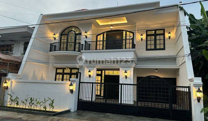 Manyar Kertoadi Rumah Cantik Colonial Modern 1