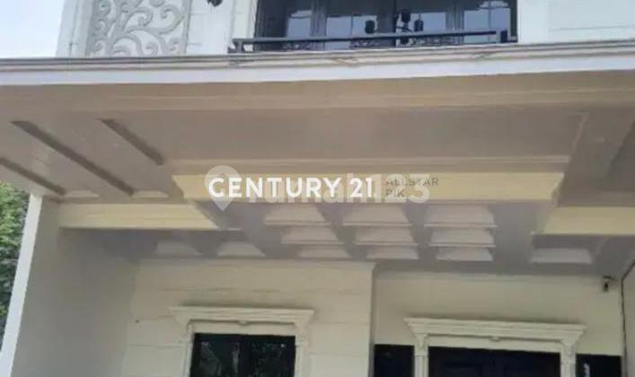 Rumah Mewah American Klasik Di Jagakarsa, Jakarta Selatan. FF. Rumah Mewah American Klasik Di Jagakarsa, Jakarta Selatan. FF.