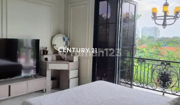 Rumah Mewah American Klasik Di Jagakarsa, Jakarta Selatan. FF. 2