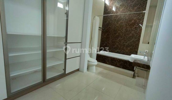 RUMAH TERAWAT FULL FURNISH TAMAN MEKAR UTAMA, MEKAR WANGI 2