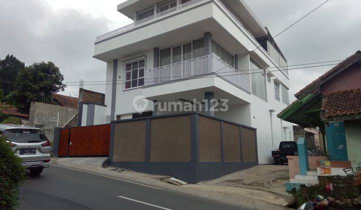 RUMAH  SIAP HUNI RASA STAYCATION PRIVATE POOL CIMAHI 1