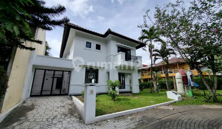 Rumah Lux 2 Lantai Siap Huni Di Kota Baru Parahyangan