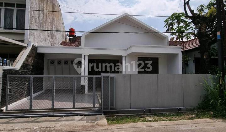 Rumah Modern Scandinavian Siap Huni Di Taman Holis Indah