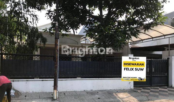 RUMAH 1.5 LT DI DARMO PERMAI UTARA SURABAYA 1