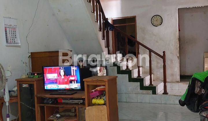 RUMAH MASUK GANG PALMERAH KEMANGGISAN JAKARTA BARAT 1