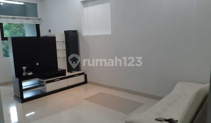 Rumah di Setraduta Cemara Rumah di Setraduta Cemara