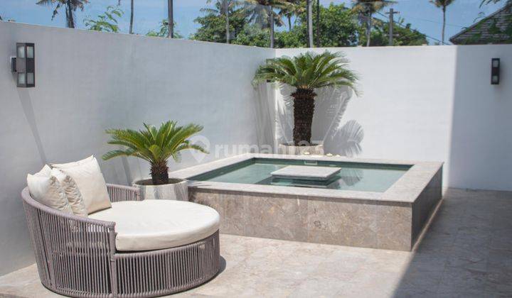 Leasehold - Tranquil Oasis in Canggu Modern 2 Bedroom Villa with Serene Living Spaces 2