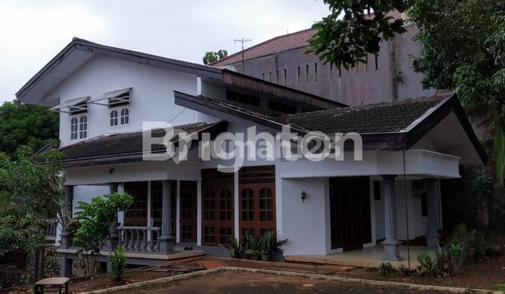 SPACIOUS STRATEGIC RESIDENCE IN THE PONDOK LABU AREA