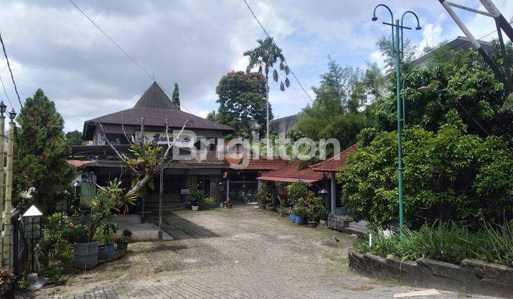 BANGUNAN RUMAH MAKAN PINGGIR JALAN MT HARYONO 1