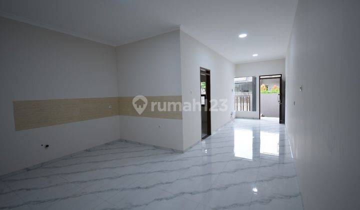 Rumah Baru Type Minimalis Di Taman Holis Indah 2