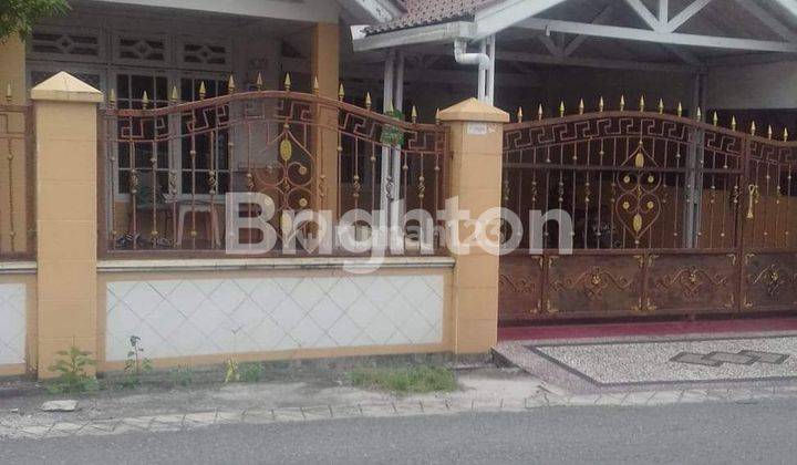 RUMAH SIAP HUNI LOKASI PERUMAHAN KONDISI AMAN NYAMAN HARGA NEGO 1