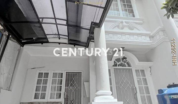 Rumah Cantik kan Dua Lantai Semi Furnished 1