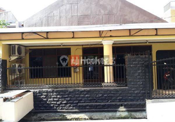 RUMAH 1 Lantai rapi dan terawat lokasi di Petojo Jakarta Pusat 1