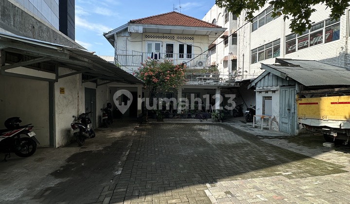 RUMAH KANTOR JALAN PASAR TURI LUAS 1.114M2 TANAH NGANTONG HOKI HANYA 100METER DARI JALAN BUBUTAN