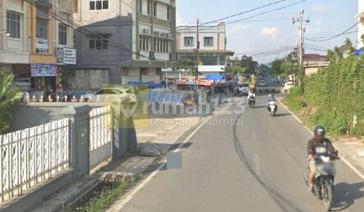 Rumah Klasik masih kokoh dan Strategis ch 2